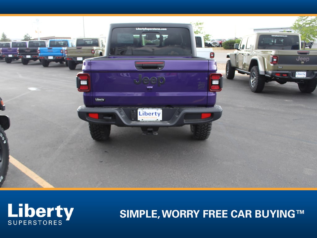 New 2026 Jeep Gladiator Willys 4x4 Pickup