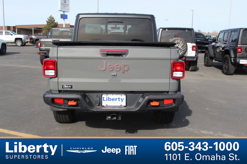 Used 2023 Jeep Gladiator Mojave Truck Crew Cab