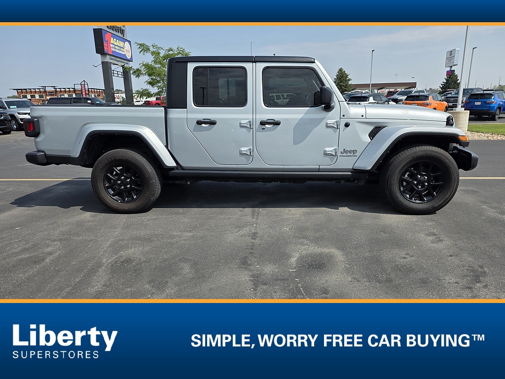 Used 2023 Jeep Gladiator Overland