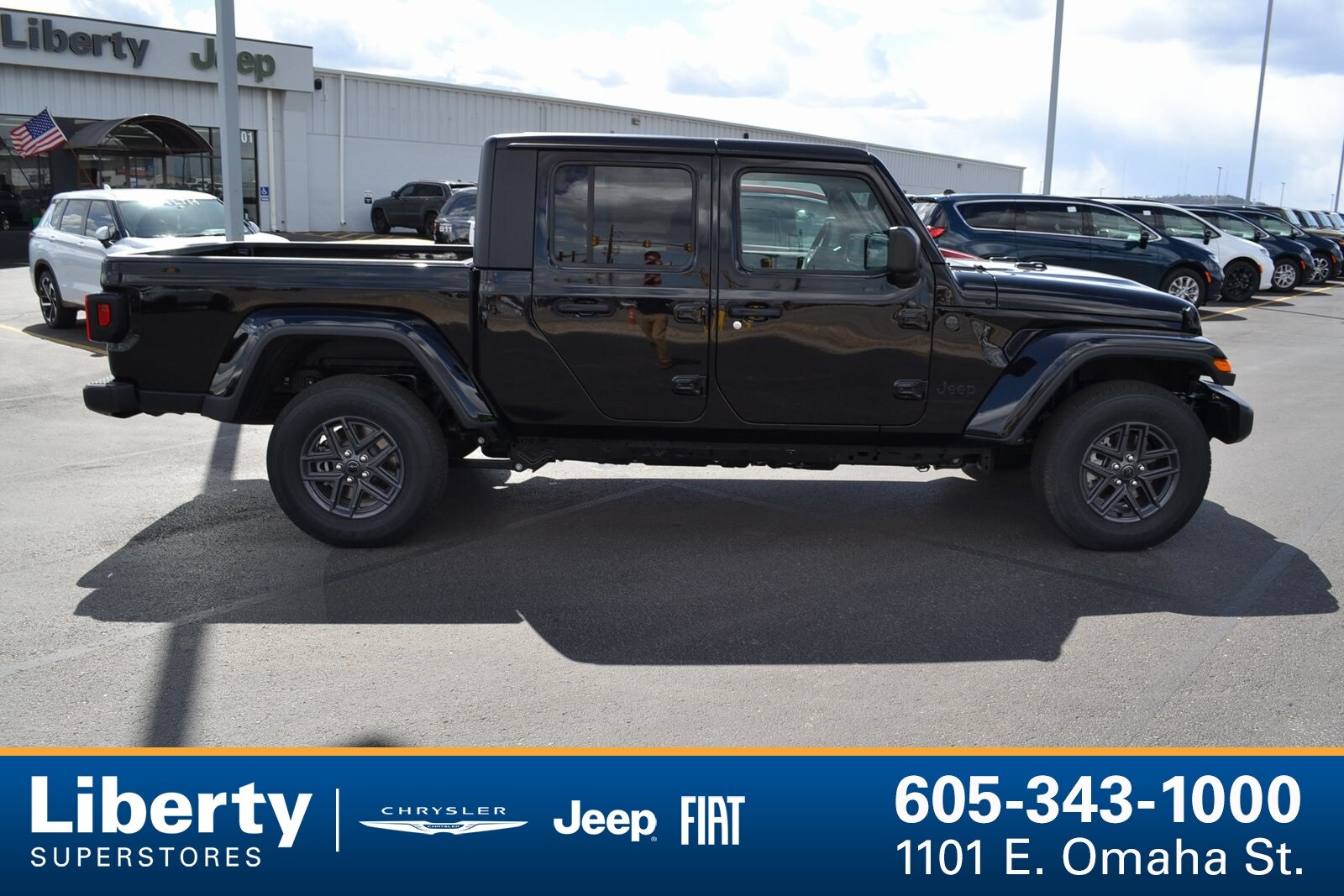 2025 Jeep Gladiator Sport photo 2