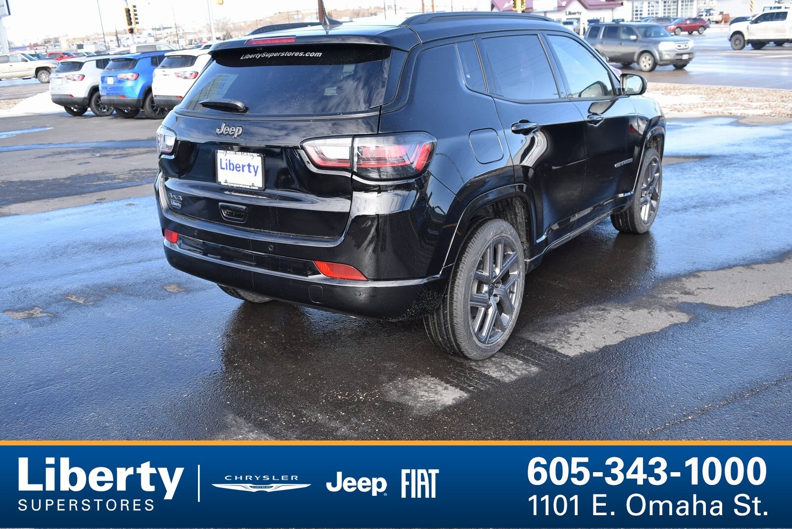 2025 Jeep Compass Limited Sport photo 3