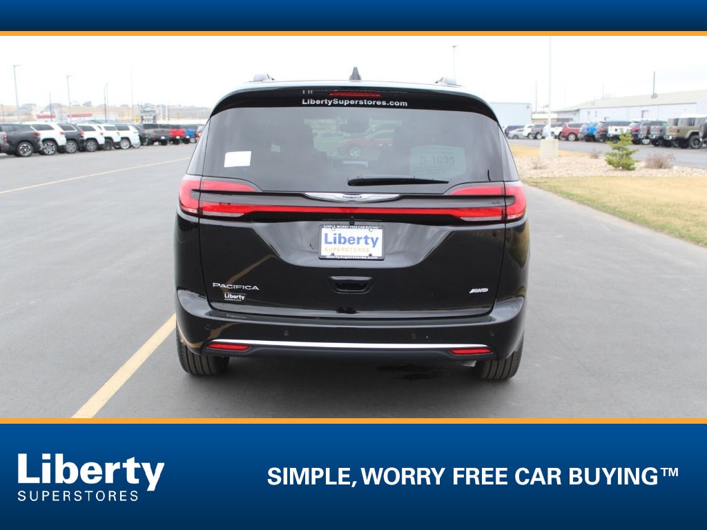 New 2026 Chrysler Pacifica PINNACLE AWD Passenger Van