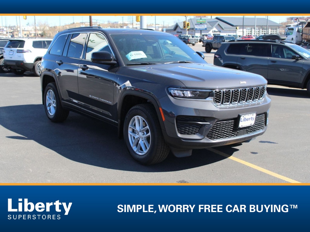 2026 Jeep Grand Cherokee Laredo X 4x4's photo