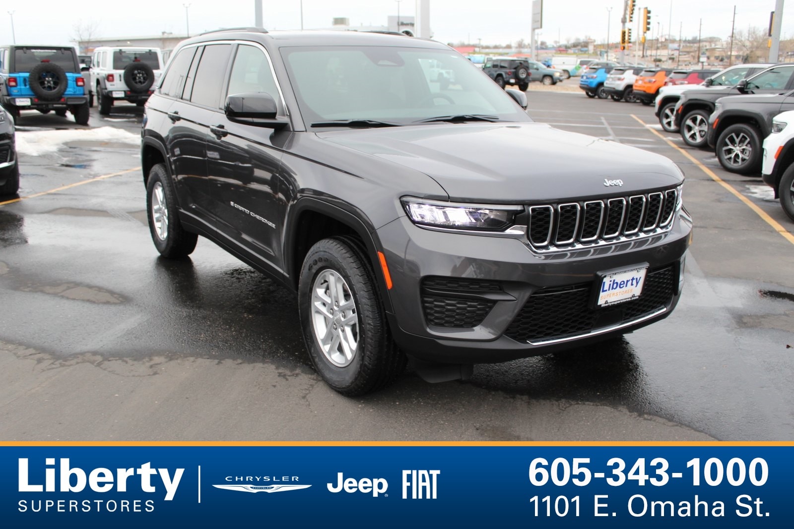 2025 Jeep Grand Cherokee Laredo's photo