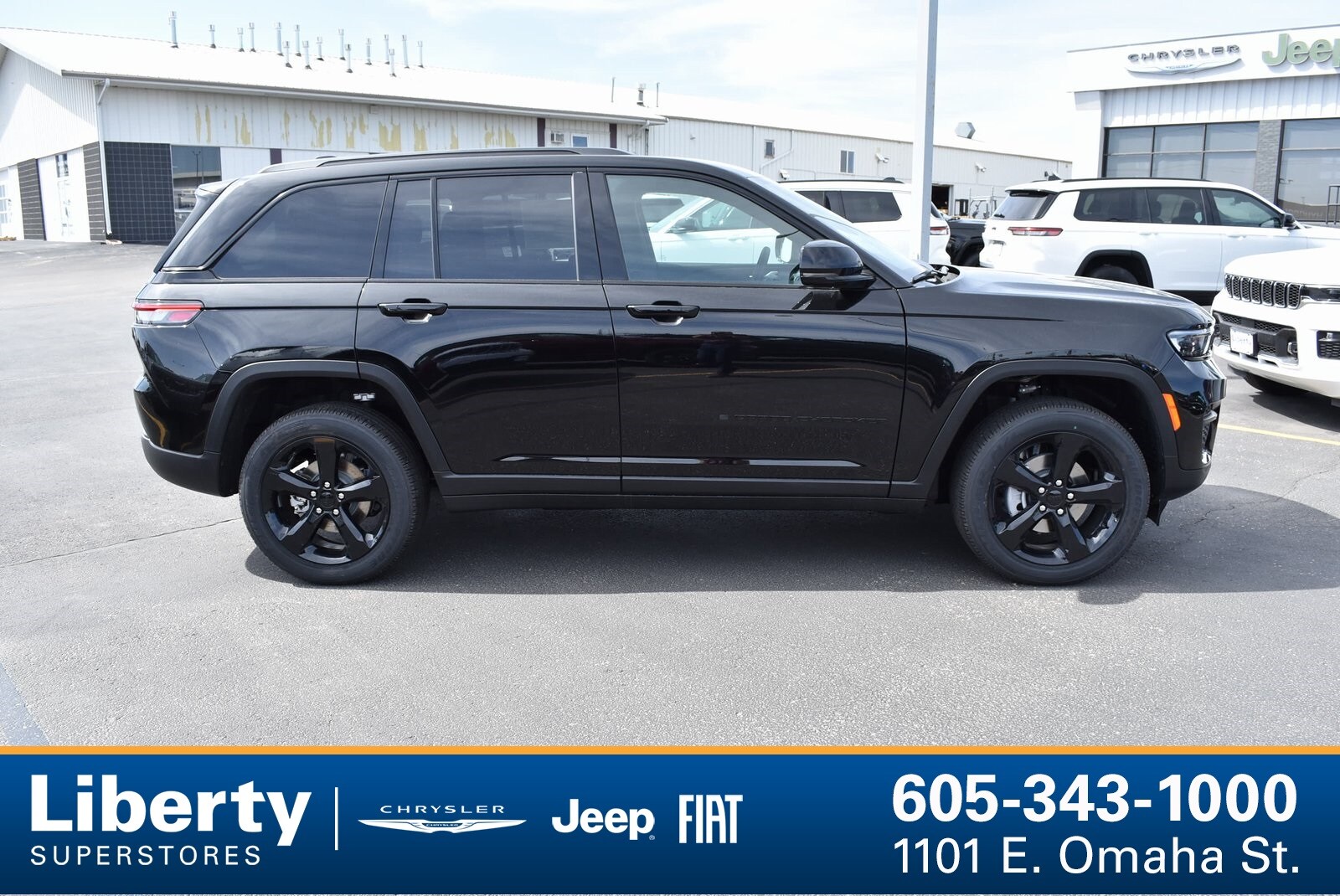 2025 Jeep Grand Cherokee Altitude photo 2