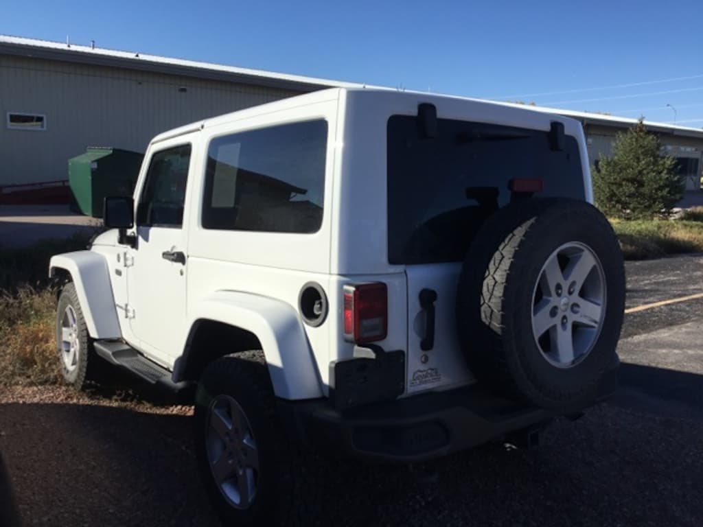 Used 2016 Jeep Wrangler JK Sahara 4x4 SUV