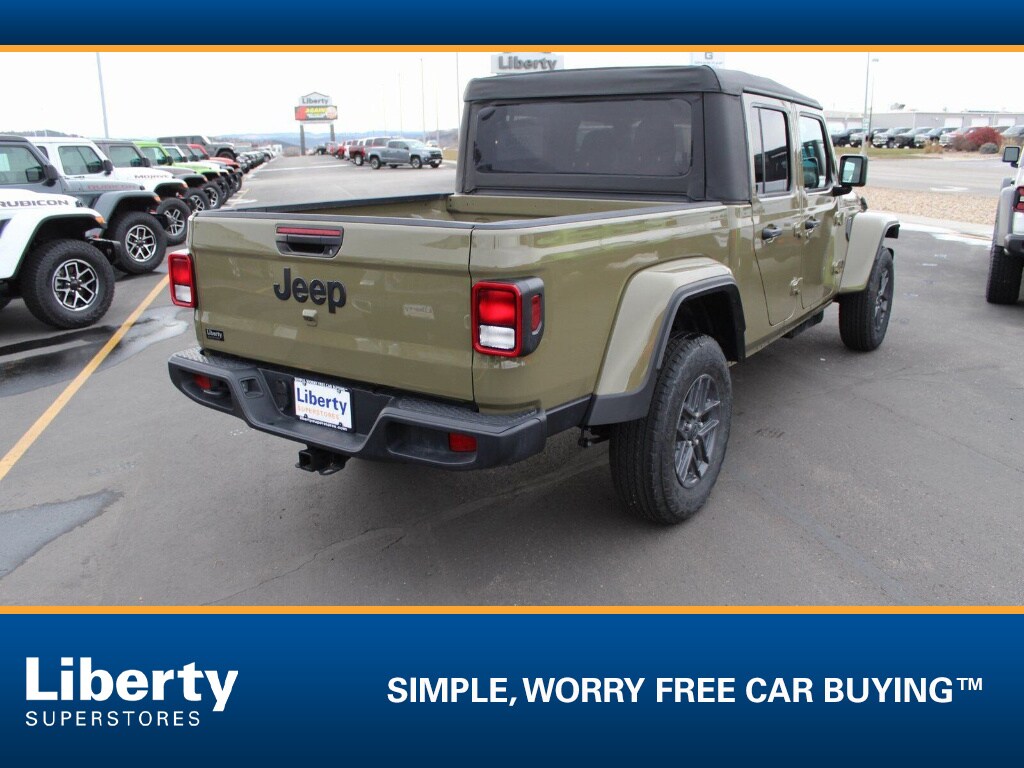 New 2026 Jeep Gladiator Sport S 4x4 Pickup