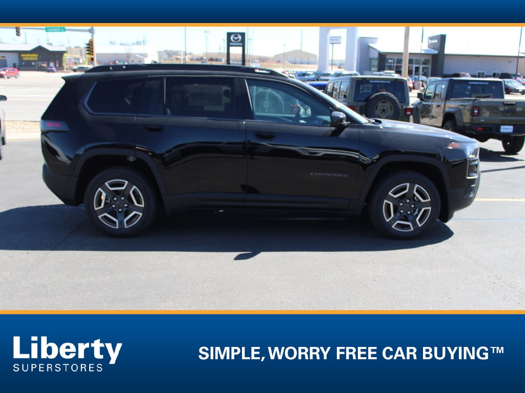 New 2026 Jeep Cherokee Laredo 4x4 Sport Utility
