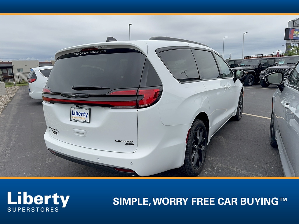 New 2026 Chrysler Pacifica Limited AWD Passenger Van