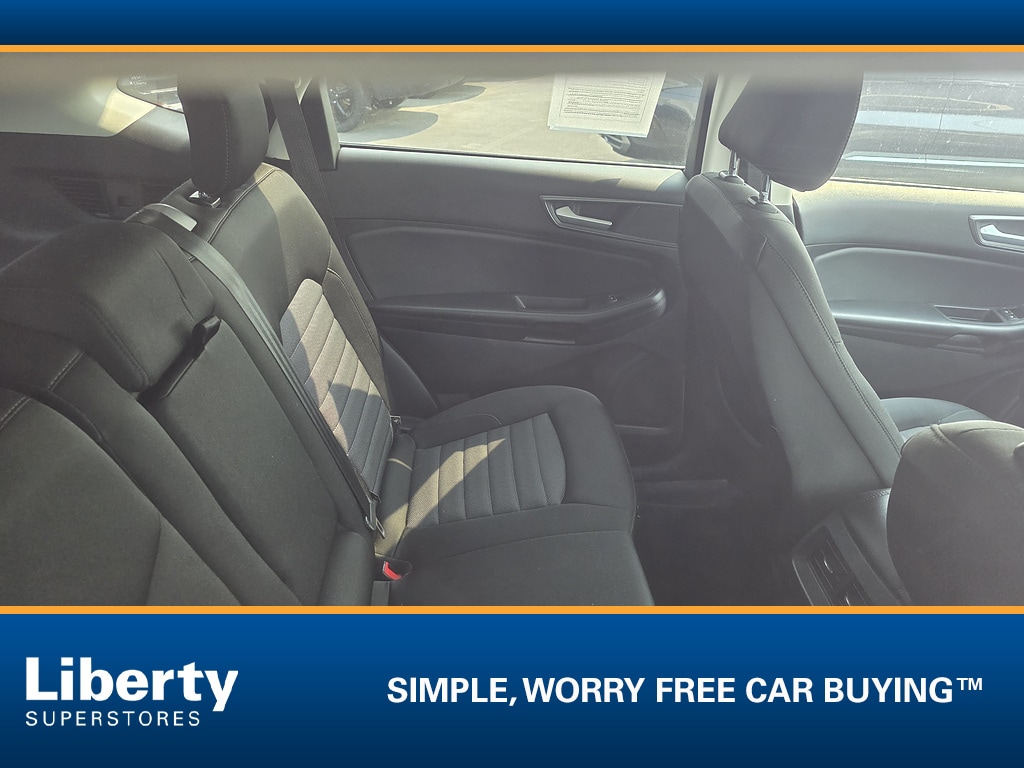 2024 Ford Edge SE - Photo 6