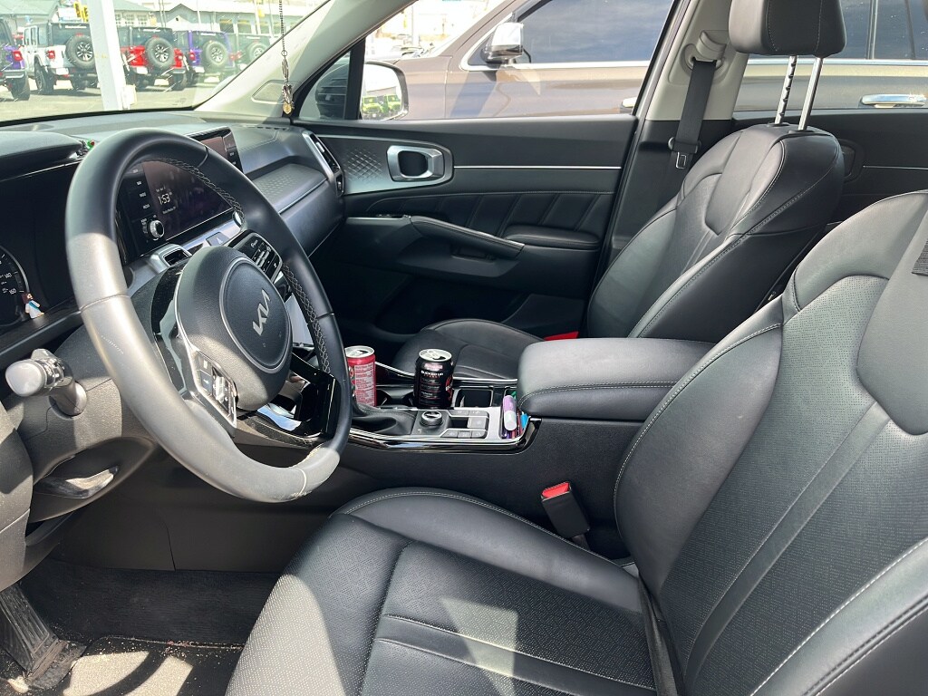 Used 2022 Kia Sorento SX