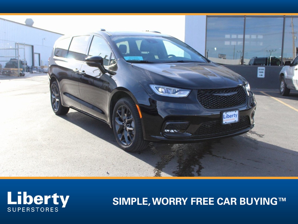 2026 Chrysler Pacifica Limited AWD's photo