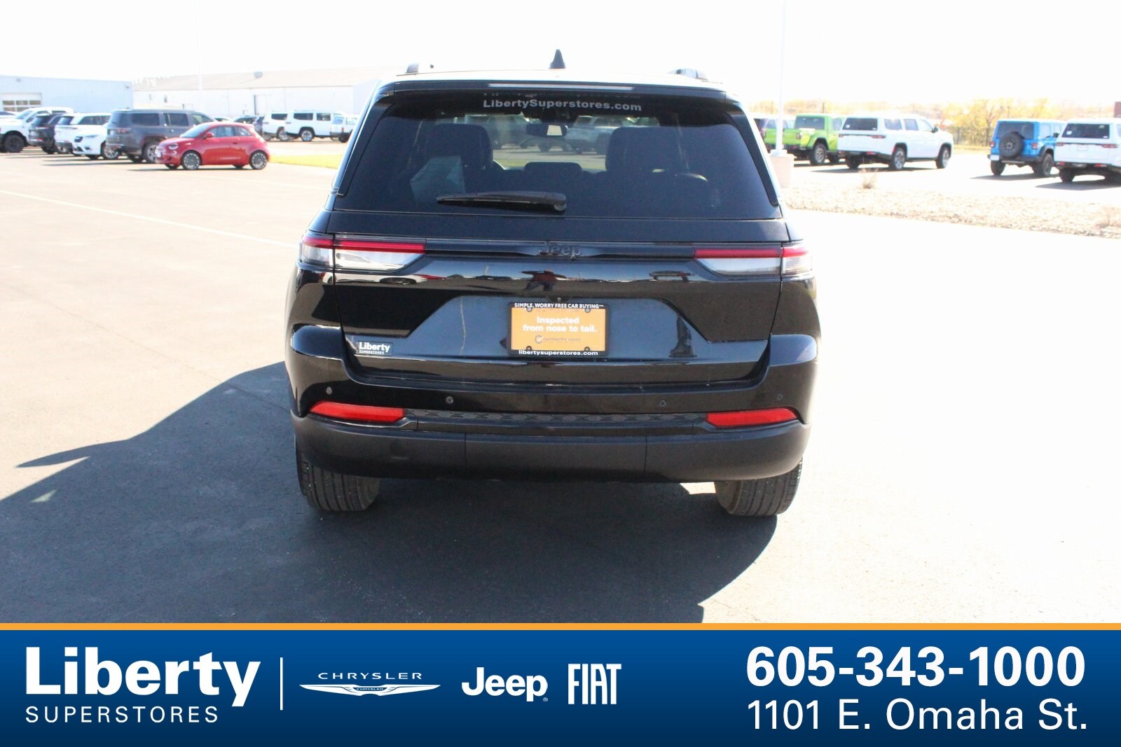 2024 Jeep Grand Cherokee Laredo photo 4