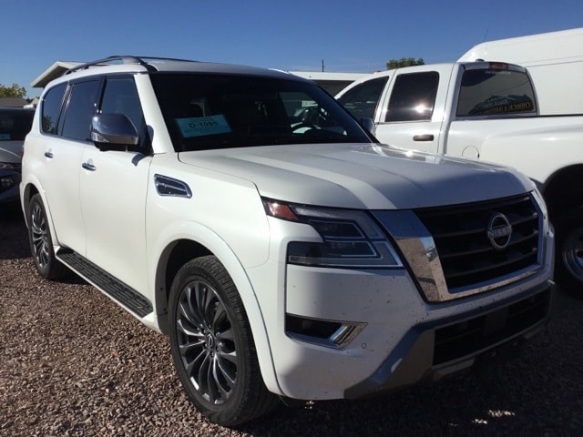 2023 Nissan Armada Platinum's photo