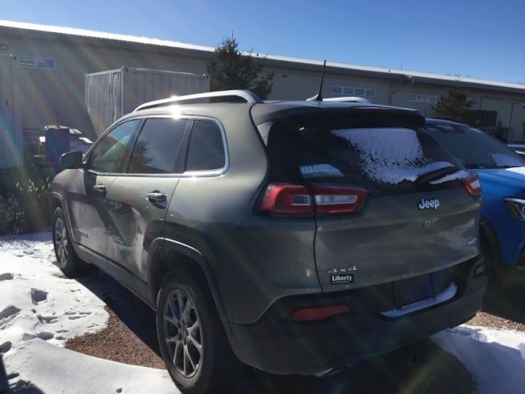 Used 2017 Jeep Cherokee Latitude 4x4 SUV