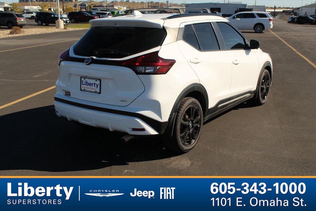 Used 2021 Nissan Kicks SR SUV