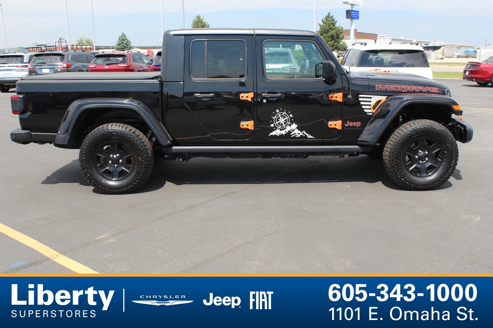 2021 Jeep Gladiator Mojave photo 2