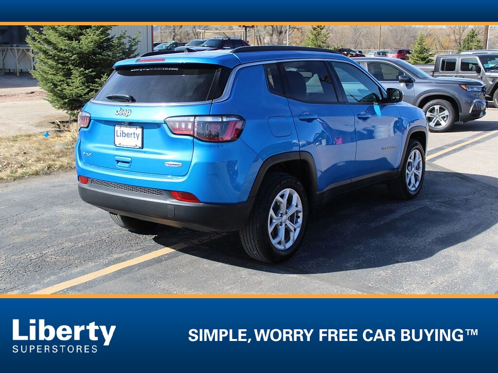 Used 2024 Jeep Compass Latitude SUV