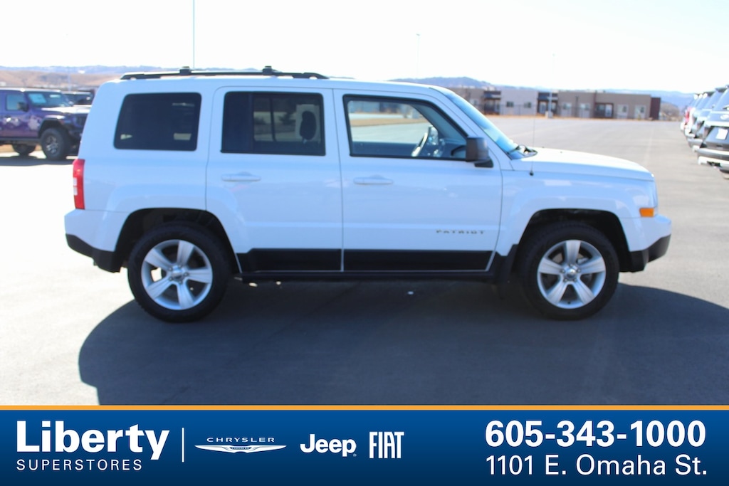 Used 2017 Jeep Patriot Latitude FWD SUV