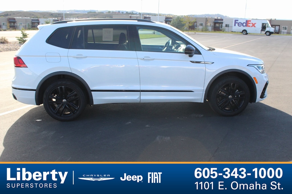 Used 2022 Volkswagen Tiguan 2.0T SE R-Line Black SUV