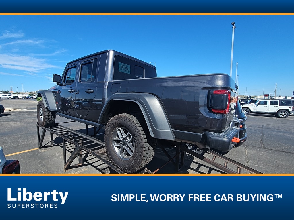 Used 2025 Jeep Gladiator Mojave Truck Crew Cab