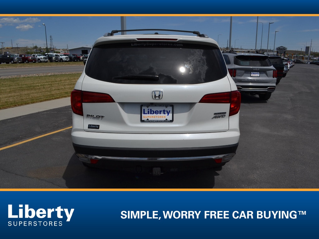Used 2018 Honda Pilot Touring AWD SUV