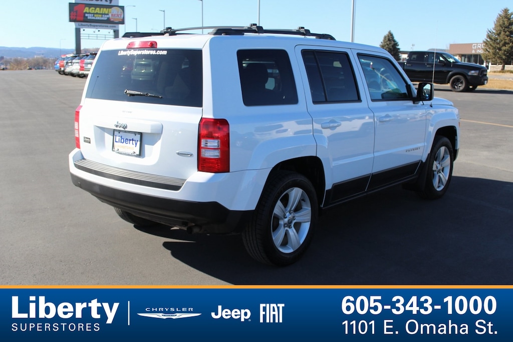 Used 2017 Jeep Patriot Latitude FWD SUV