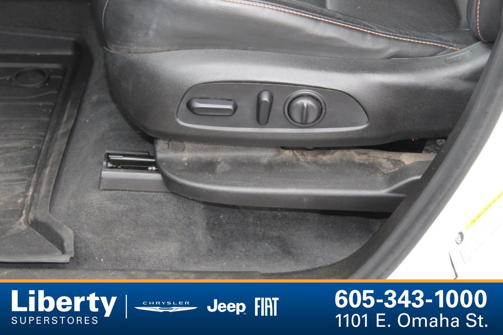 2021 Chevrolet Traverse Premier - Photo 25