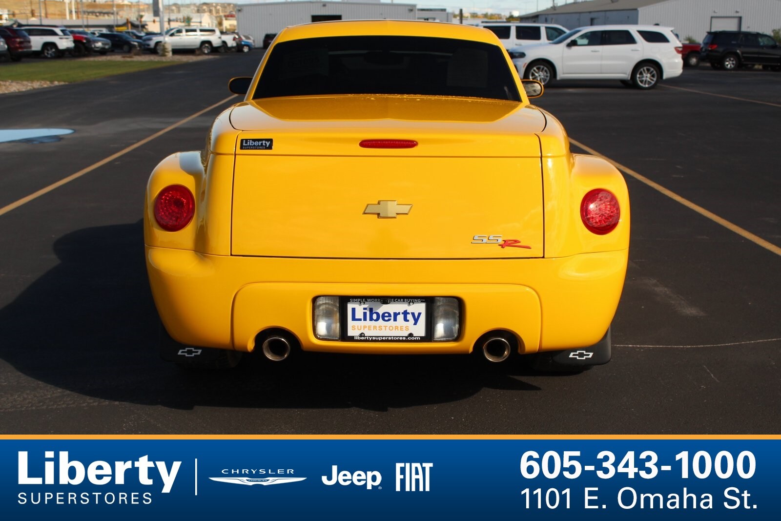 2005 Chevrolet SSR Base photo 4