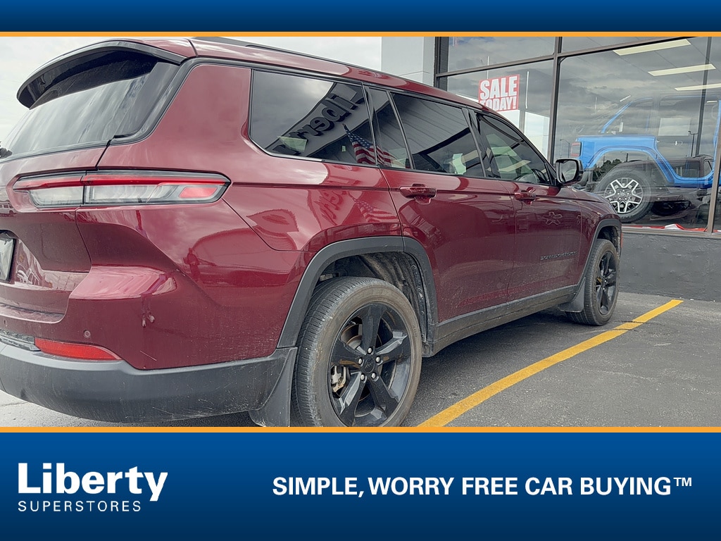 Used 2024 Jeep Grand Cherokee L Laredo SUV