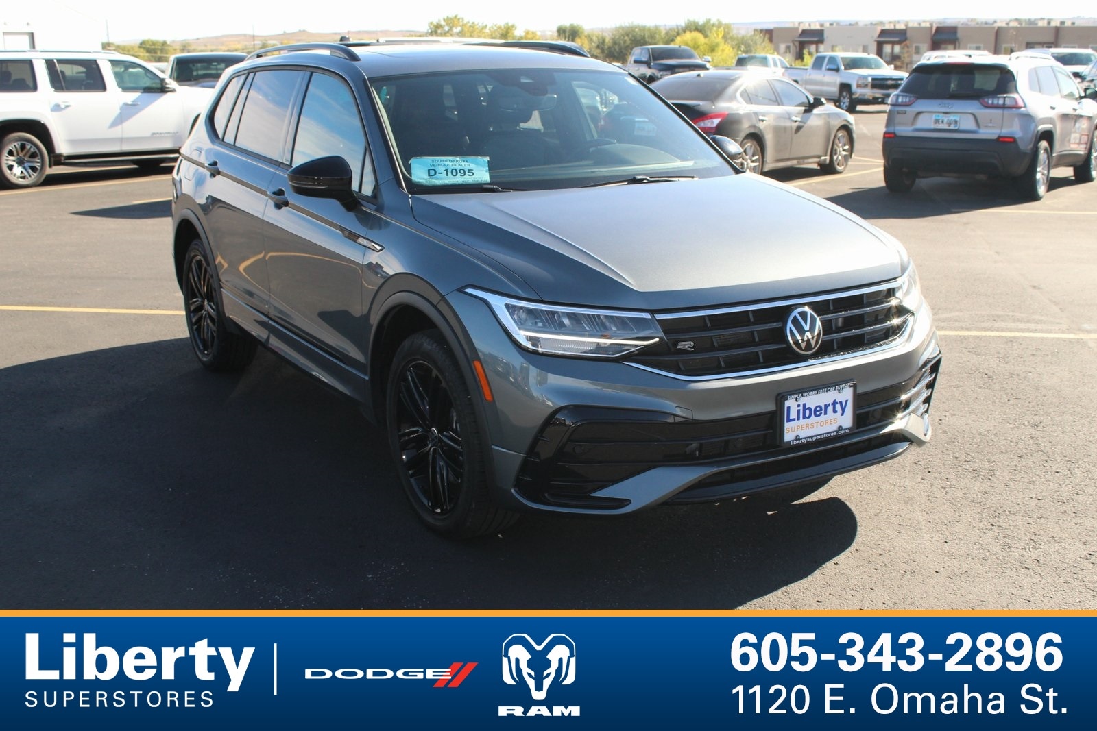 2022 Volkswagen Tiguan SE R-LINE BLACK