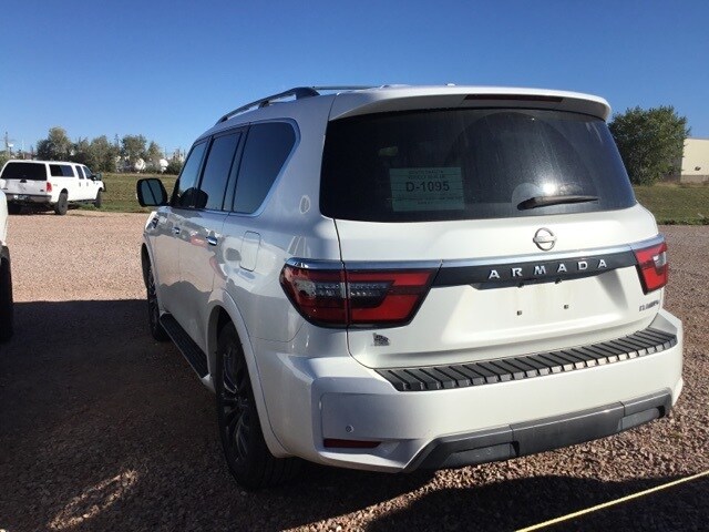 2023 Nissan Armada Platinum photo 2