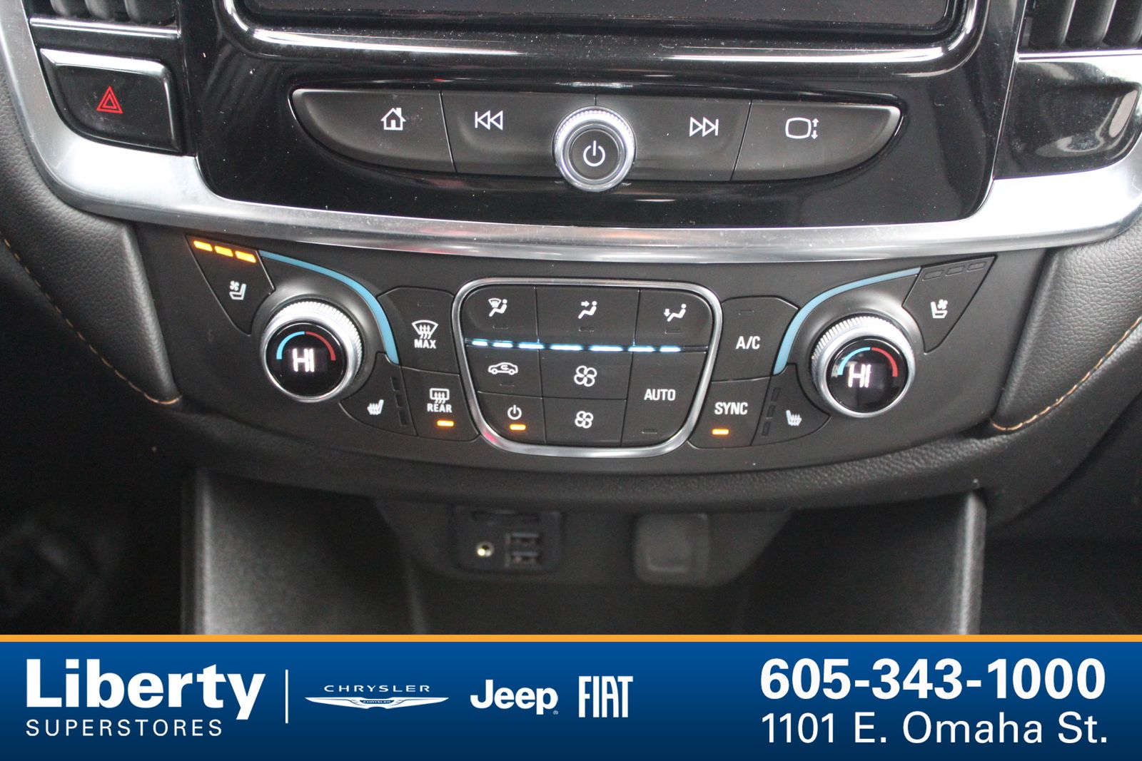 2021 Chevrolet Traverse Premier - Photo 31