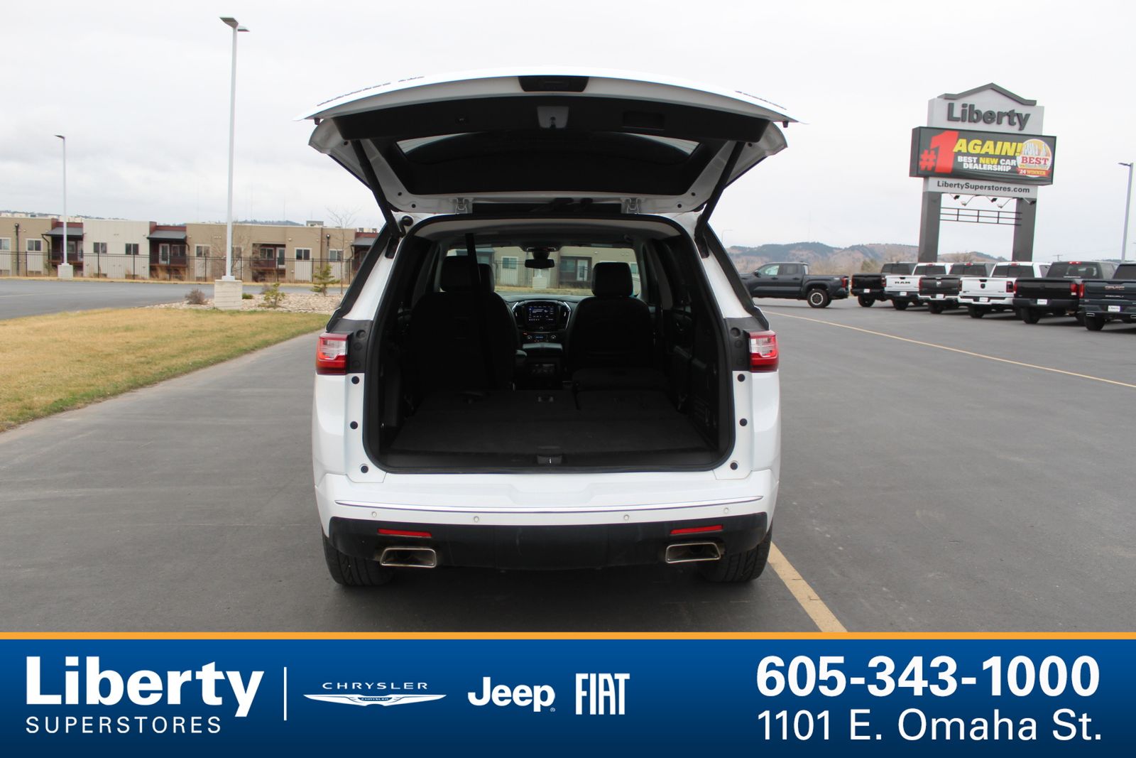 2021 Chevrolet Traverse Premier - Photo 13