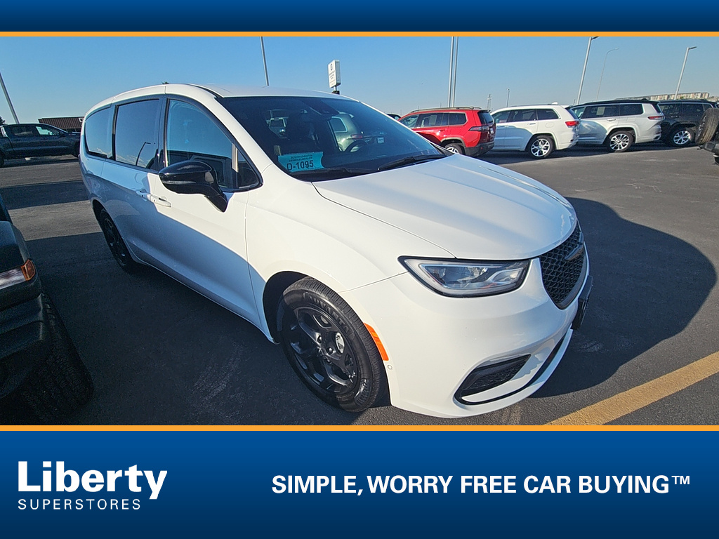 Used 2024 Chrysler Pacifica Plug-In Hybrid Select Van Passenger Van