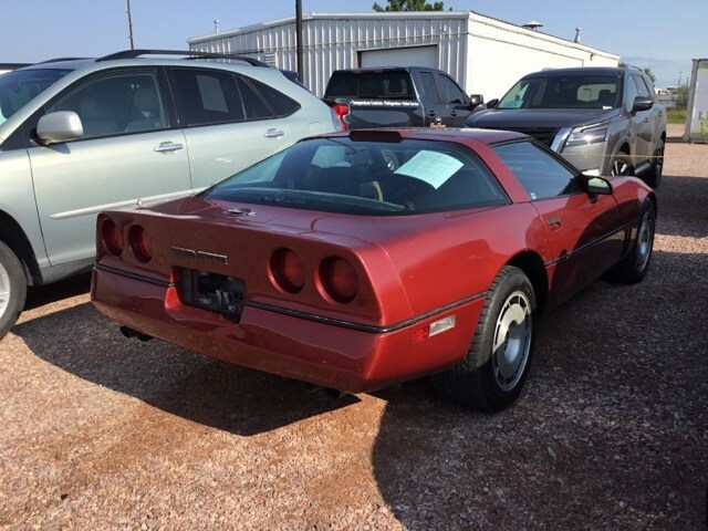 1987 Chevrolet Corvette Base photo 2