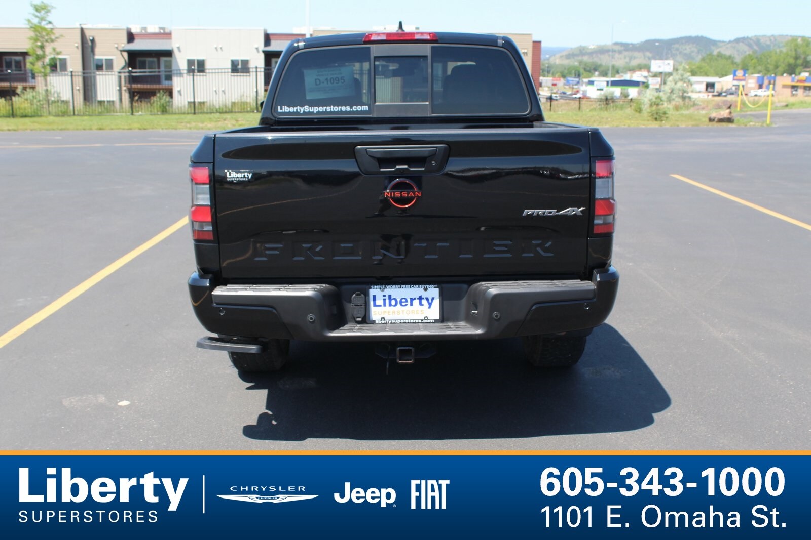 2022 Nissan Frontier PRO-4X photo 4