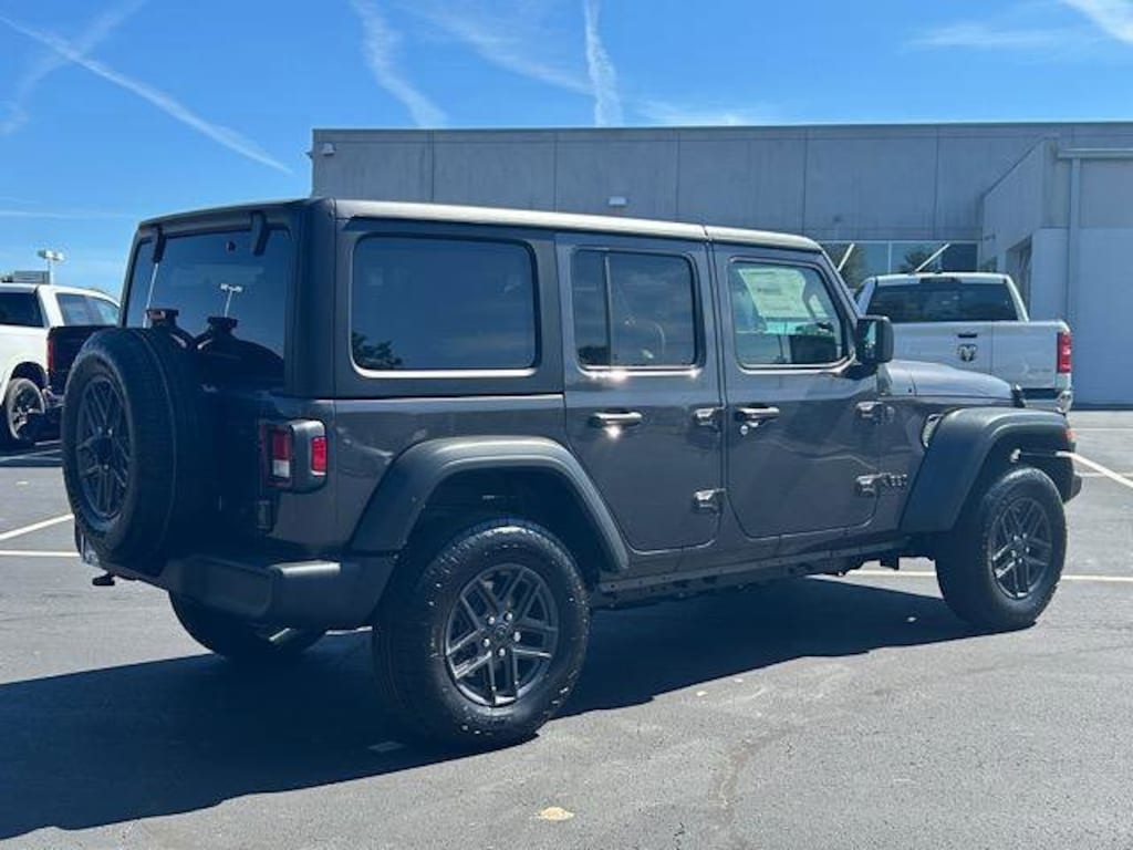 New 2025 Jeep Wrangler Sport SUV