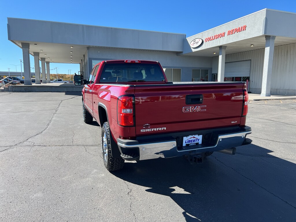 2019 Gmc Sierra 3500 HD SLT photo 3