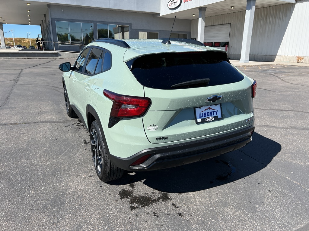Used 2024 Chevrolet Trax 2RS SUV