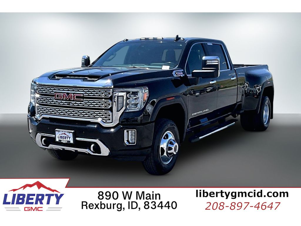 2020 GMC Sierra 4WD Crew Cab Long Box DRW Denali's photo