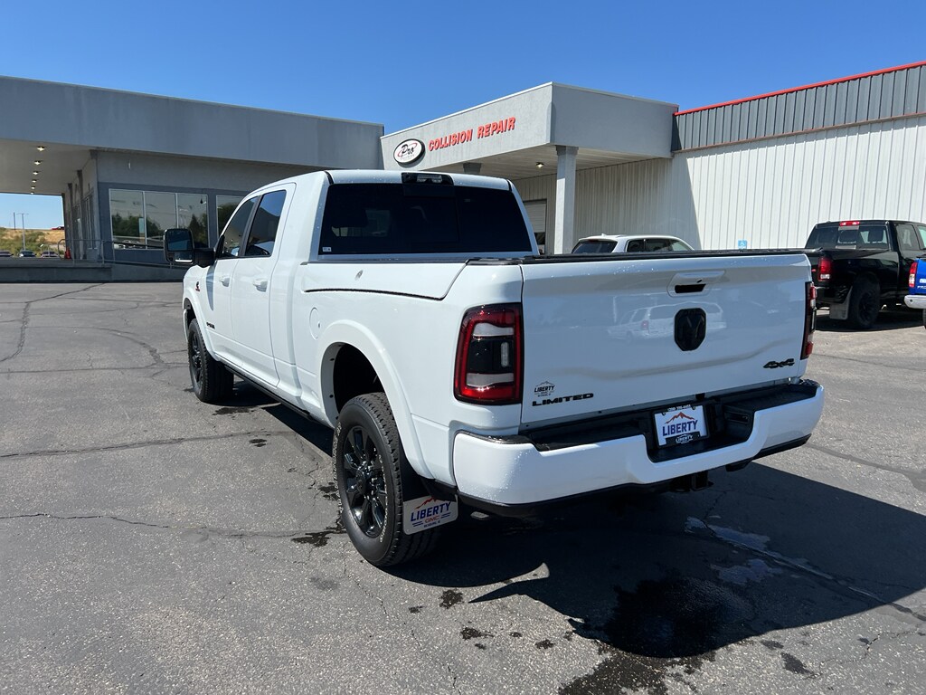 2023 Ram 2500 Limited photo 3