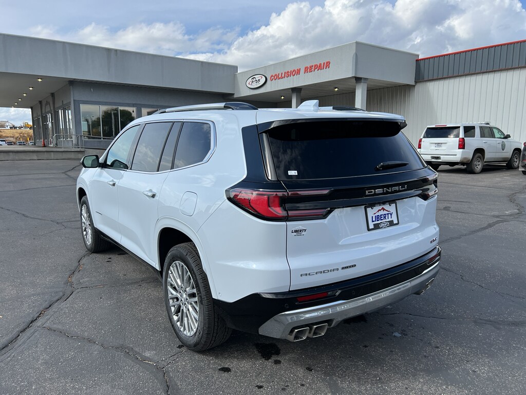 2026 Gmc Acadia Denali photo 3