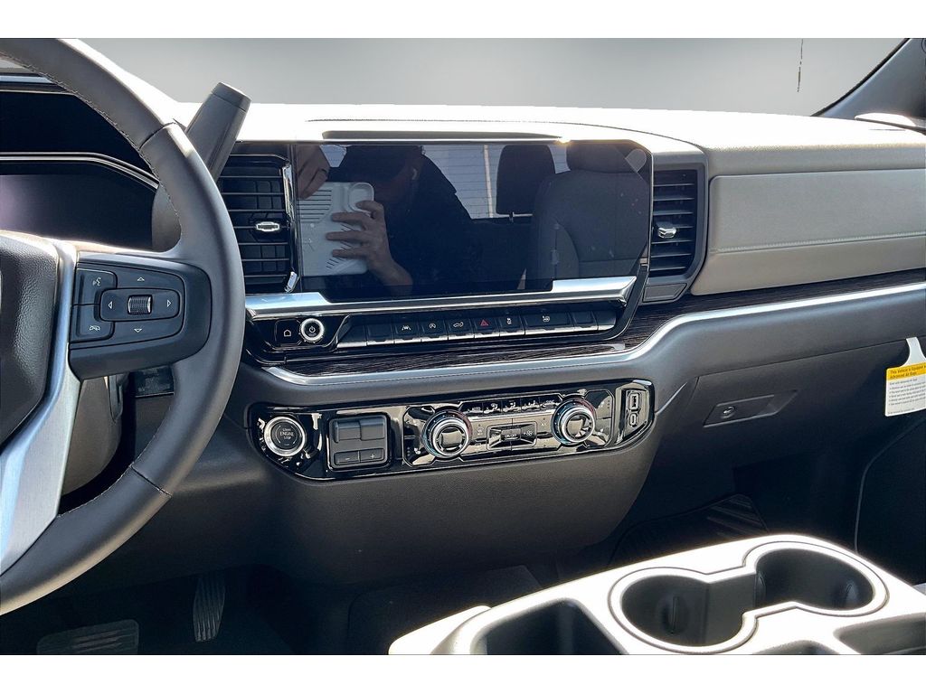 2026 GMC Sierra 1500 SLE - Photo 6