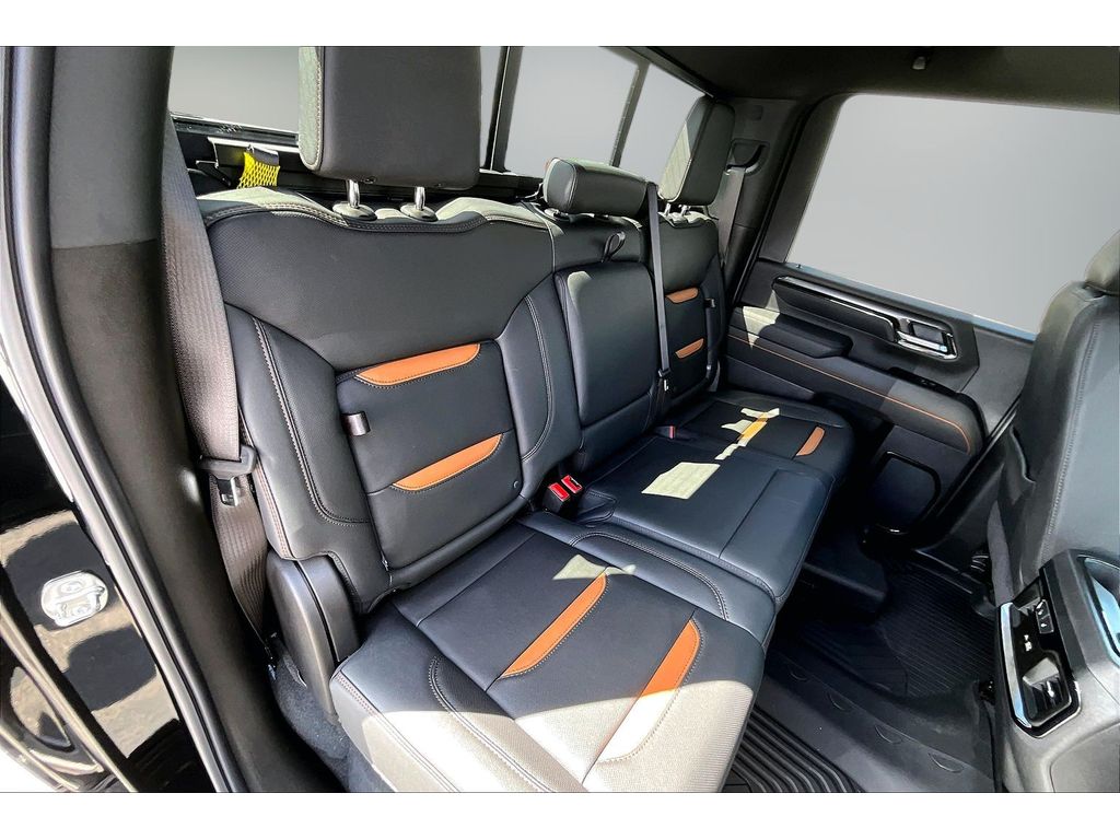 2026 GMC Sierra 3500HD AT4 - Photo 8