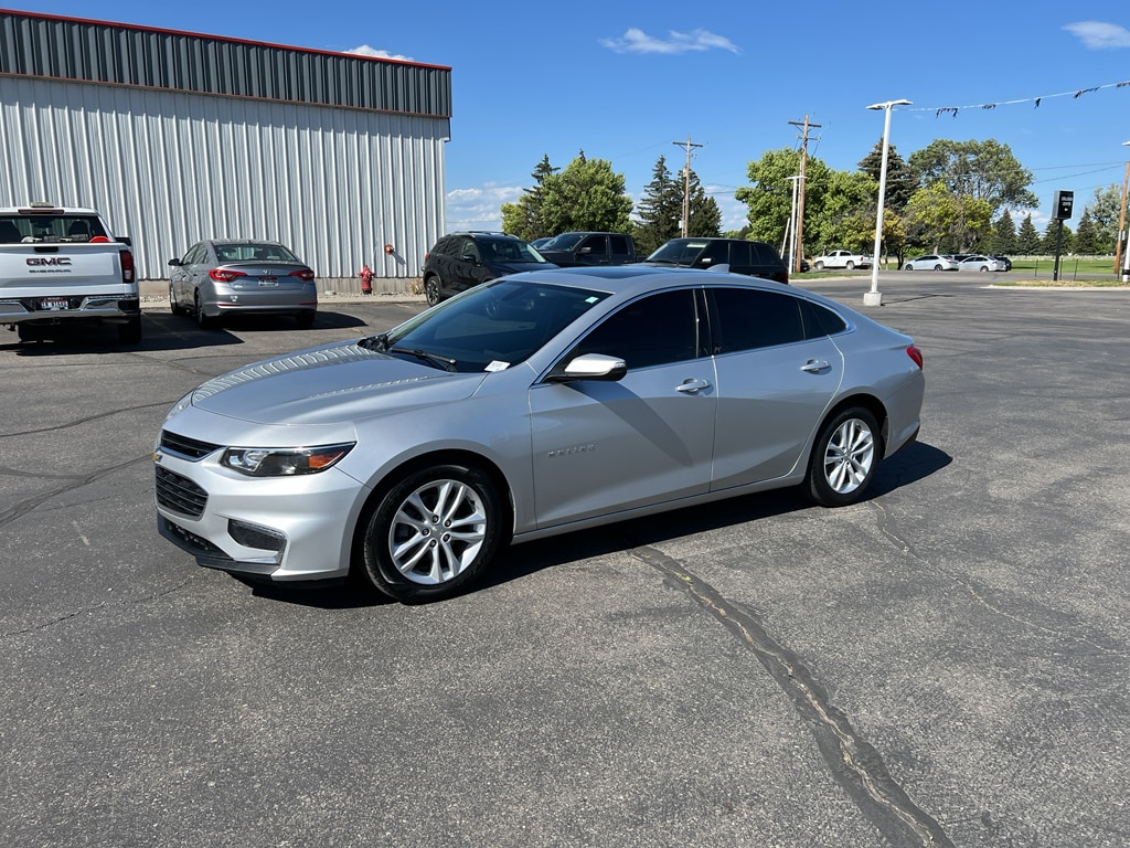 1G1ZD5ST2JF122723