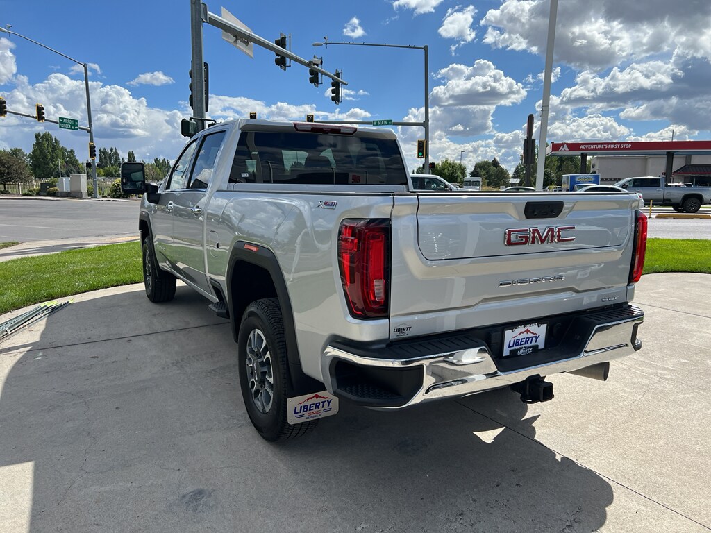2023 Gmc Sierra 3500 HD SLT photo 3