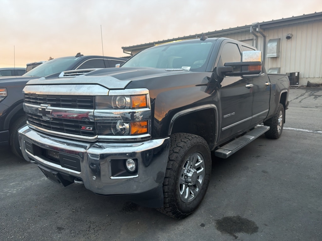 2019 Chevrolet Silverado 3500HD LTZ's photo