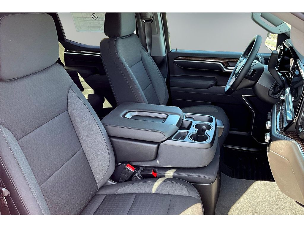 2026 GMC Sierra 1500 SLE - Photo 9