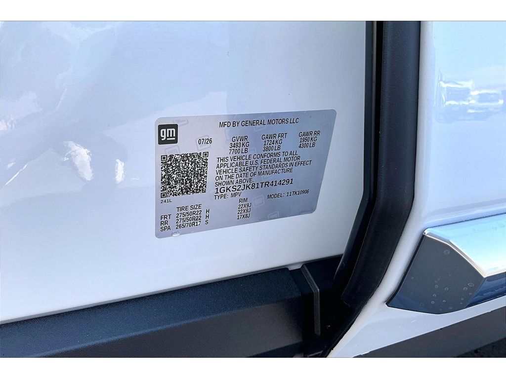 2026 GMC Yukon XL Denali - Photo 8